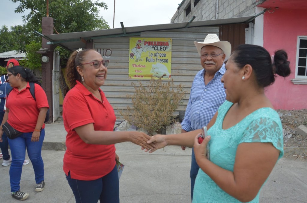 Lorena López es llamada la “amiga del pueblo”
