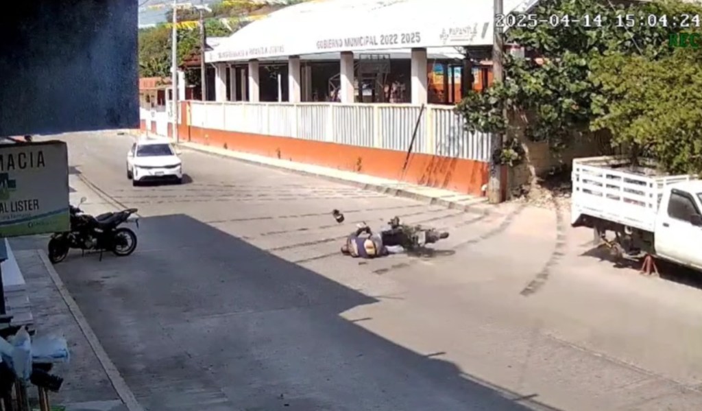 Gracias a un video, se revelan las causas reales del accidente de un motociclista en&nbsp;Papantla
