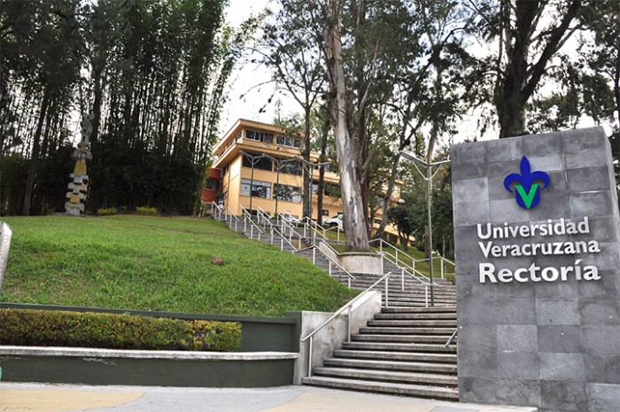 Winckler exige al Poder Judicial resolver&nbsp;amparo