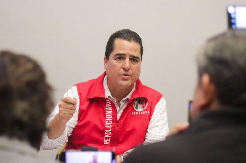 Respaldan desde Veracruz a Alejandro Moreno tras hechos en el&nbsp;Senado