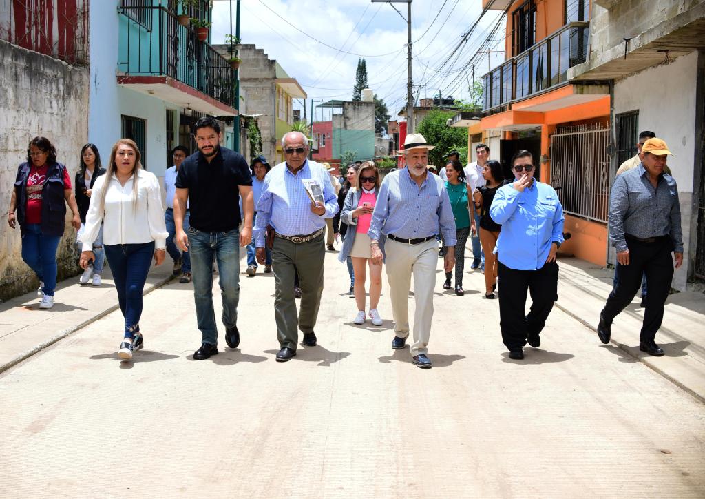 Obra pública transforma vidas: Alberto&nbsp;Islas