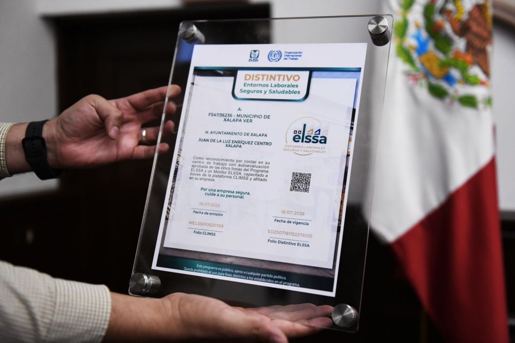 Recibe Ayuntamiento distintivo&nbsp;ELSSA