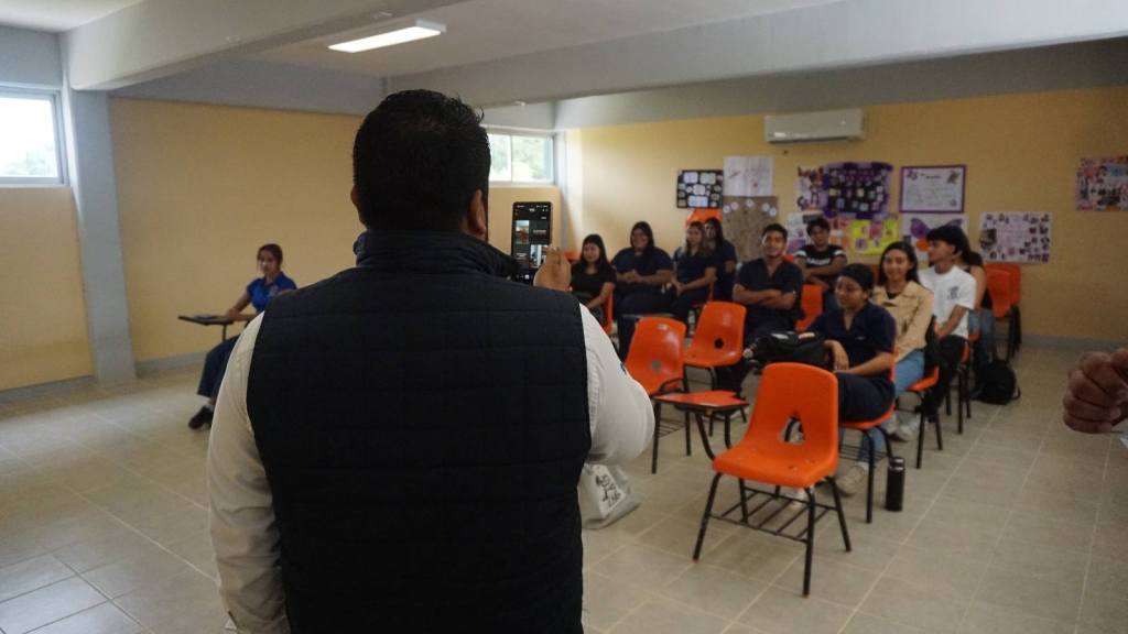 Ahora egresarán licenciados en Turismo, del Tec de Poza&nbsp;Rica