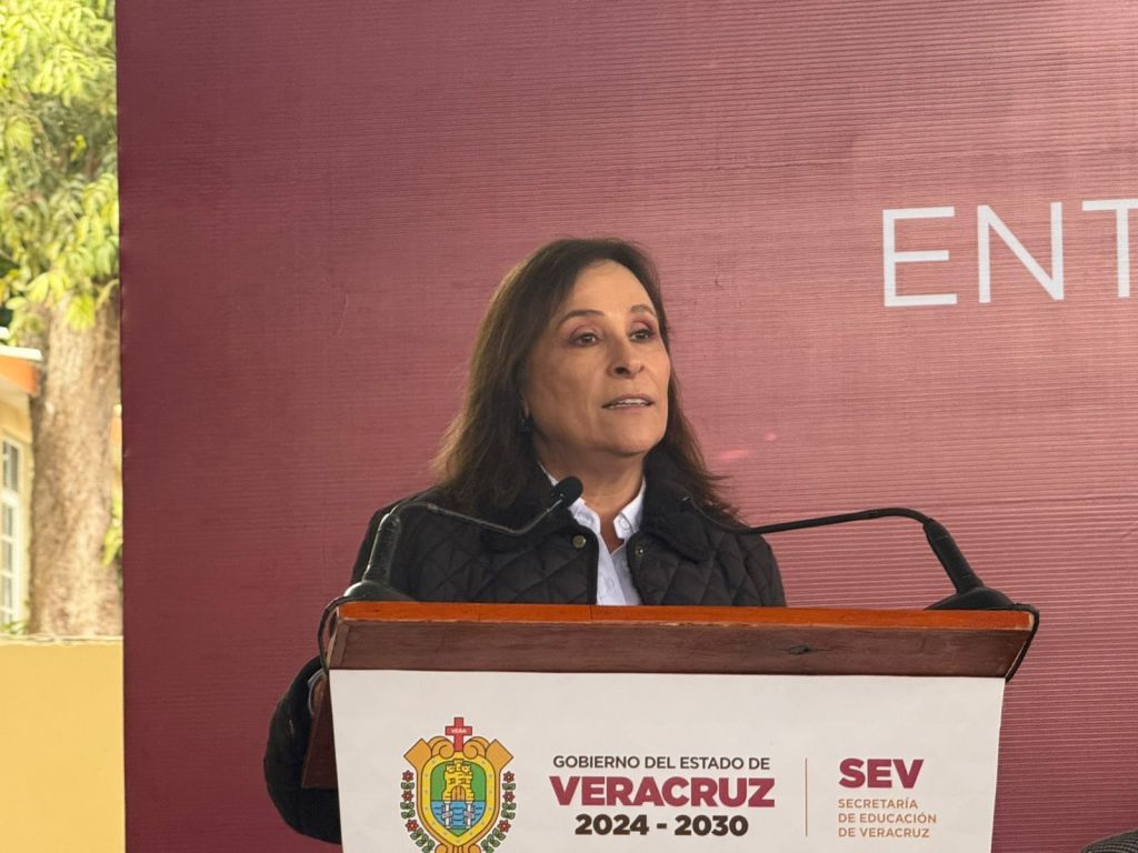 POYO TOTAL PARA ÁLAMO: ROCÍO&nbsp;NAHLE