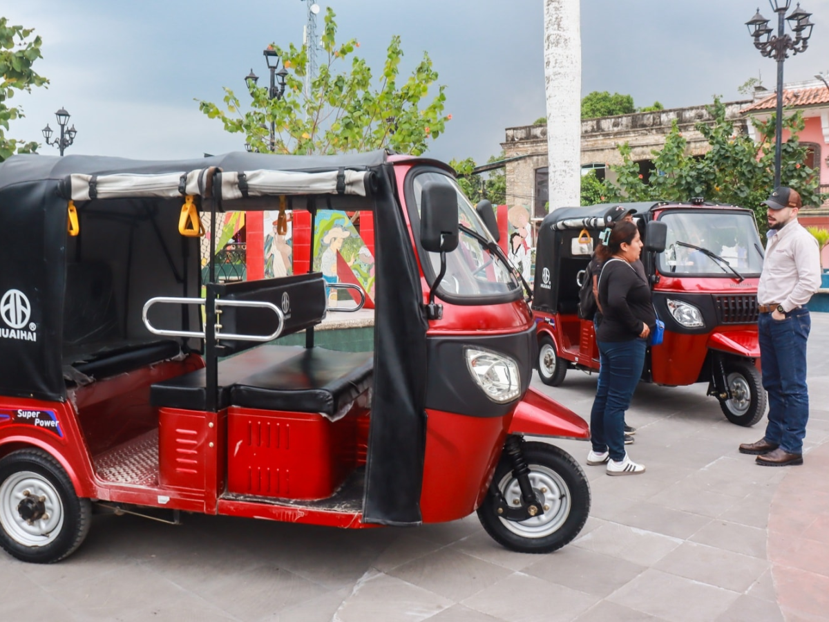 Mototaxis patito de Alanís en&nbsp;Coatzintla