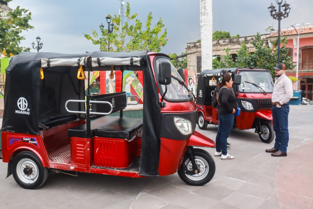 Mototaxis patito de Alanís en&nbsp;Coatzintla