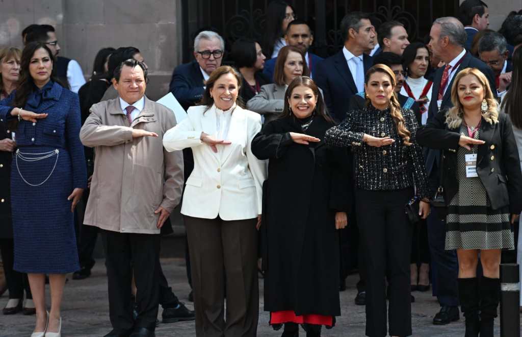 Gobernadora Rocío Nahle acompaña a la presidenta Claudia Sheinbaum en conmemoración de la Constitución