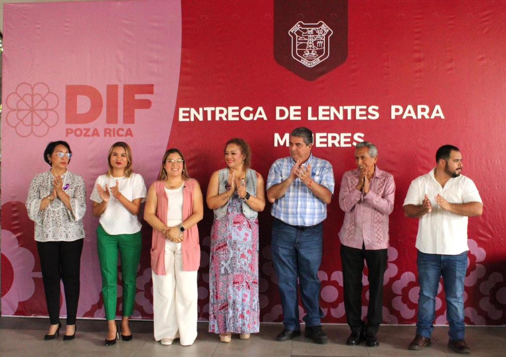 Gobierno de Poza Rica y DIF entregan lentes gratuitos a 200&nbsp;mujeres