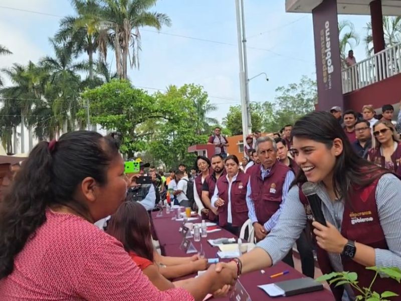 Dan respuesta a demanda de agua en Poza Rica durante Miércoles de Puertas&nbsp;Abiertas