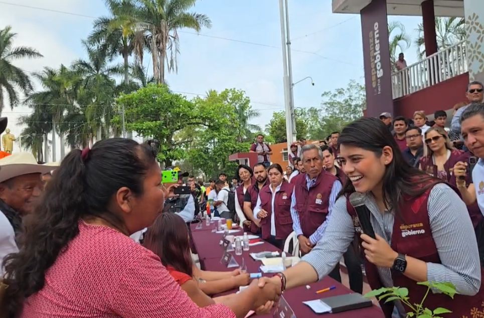 Dan respuesta a demanda de agua en Poza Rica durante Miércoles de Puertas&nbsp;Abiertas