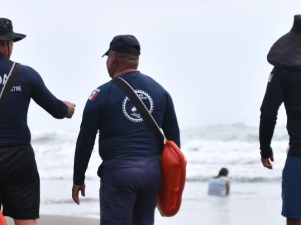 Visitantes destacan playas limpias en Veracruz y piden no dejarse llevar por versiones&nbsp;erróneas