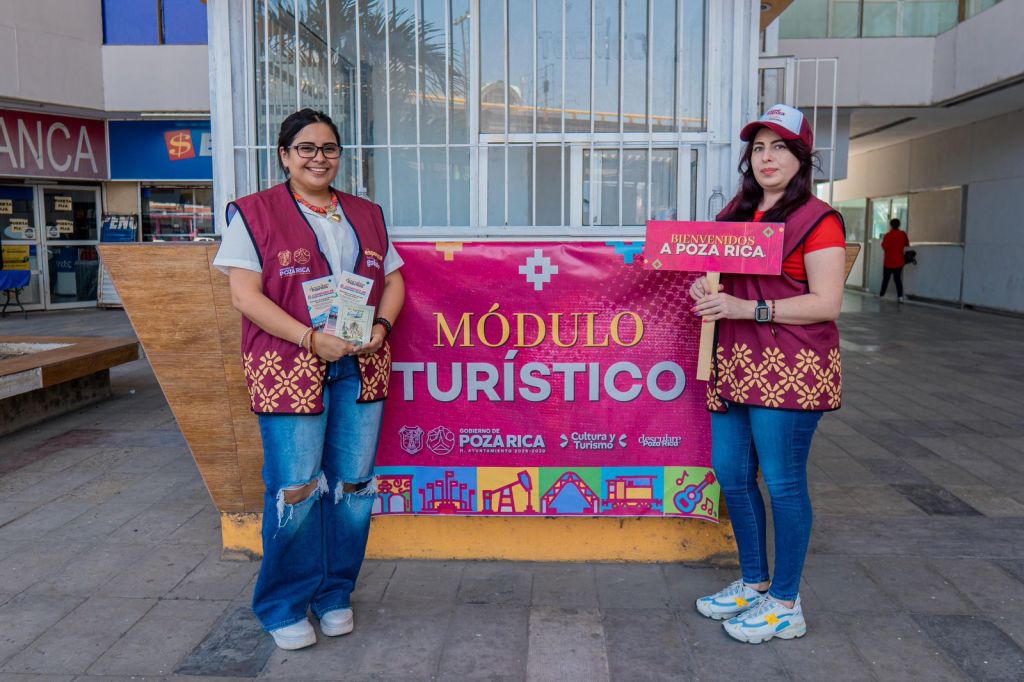Guían a turistas en Poza Rica con módulos de&nbsp;información