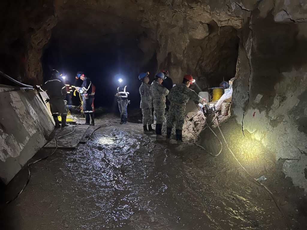 Reportan avances en estabilización de mina Santa Fe para labores de rescate en&nbsp;Sinaloa