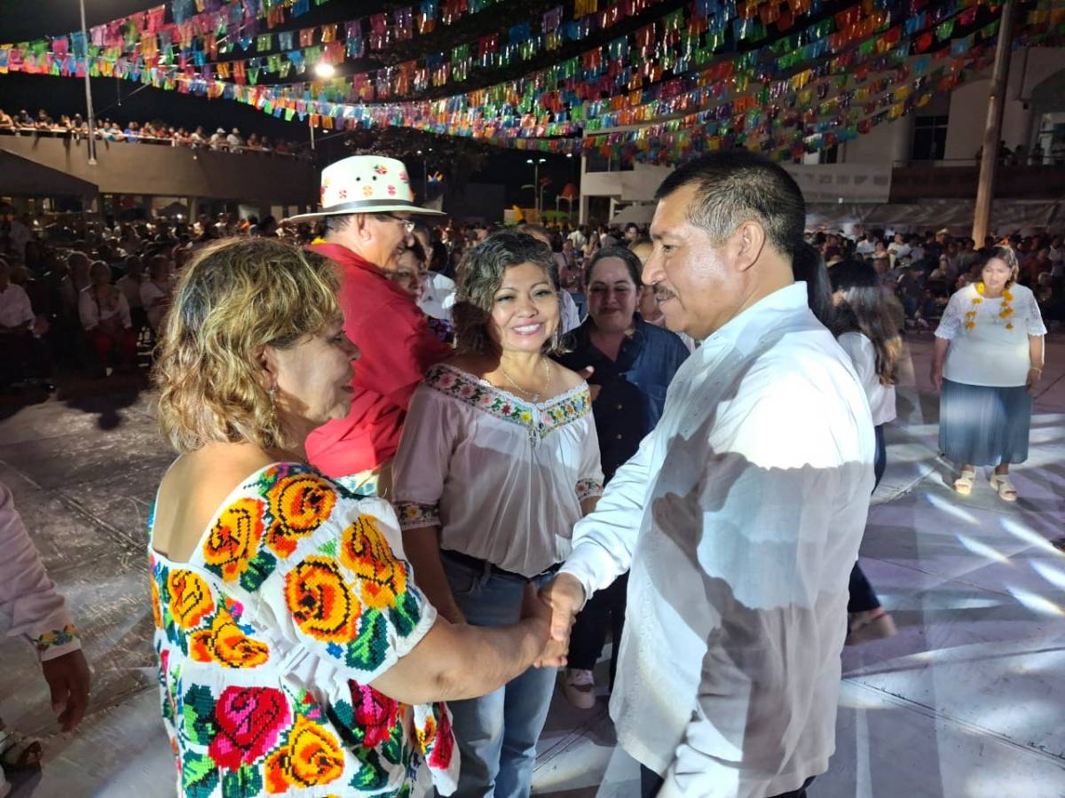 Álamo reconstruye su cultura y su identidad con Festival del&nbsp;Huapango