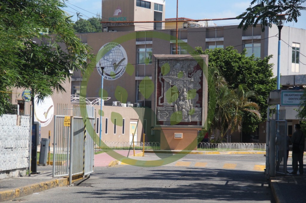 Se va Montiel Ceróndel Hospital de Pemex