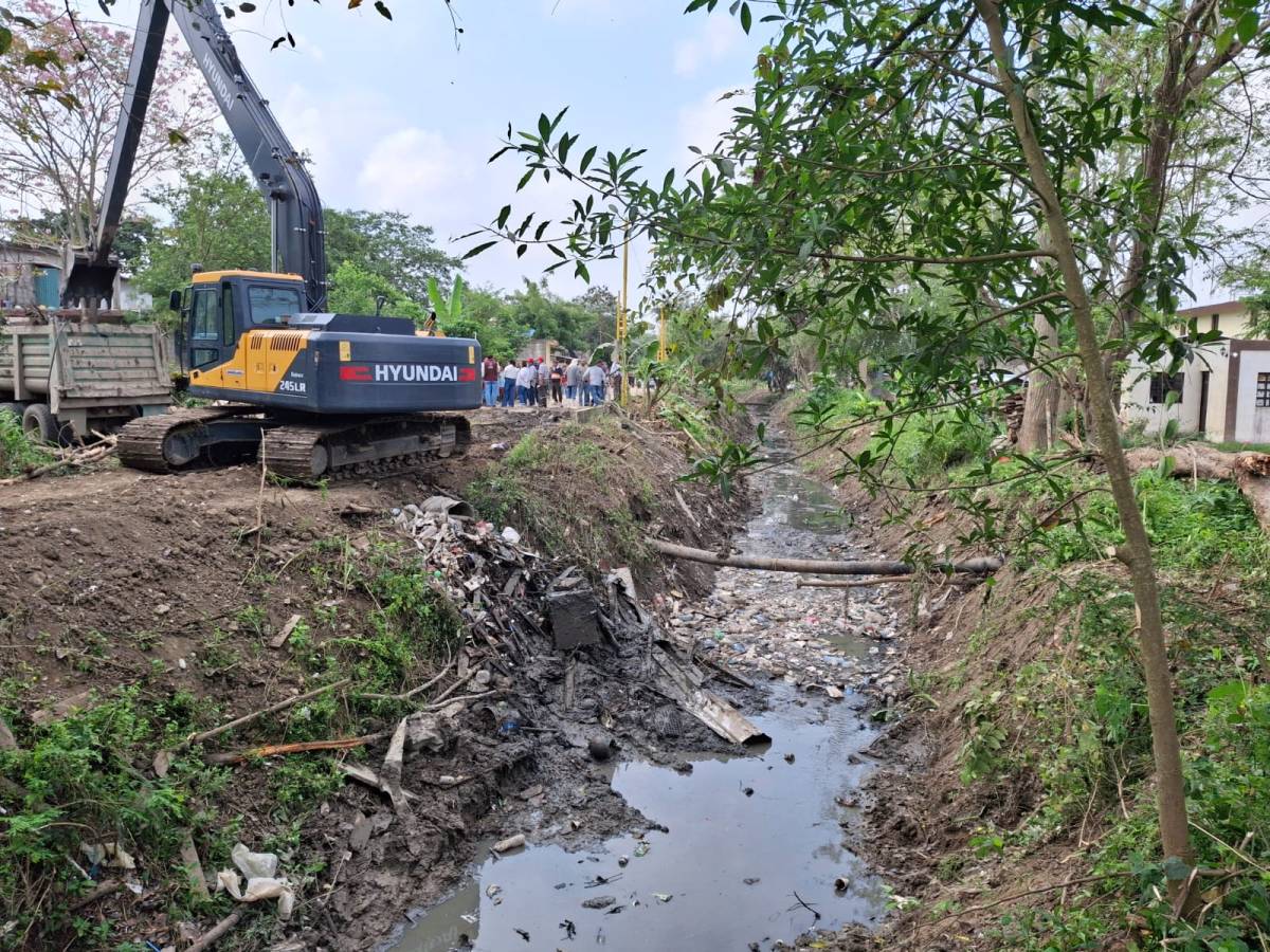 Álamo se prepara para temporada de lluvias con limpieza del canal&nbsp;Morelos