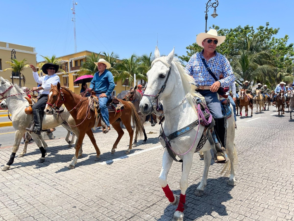 Cabalgata reúne miles en&nbsp;Veracruz