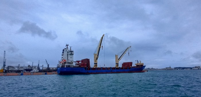 300 Marinos atrapados por conflicto en&nbsp;Ormuz