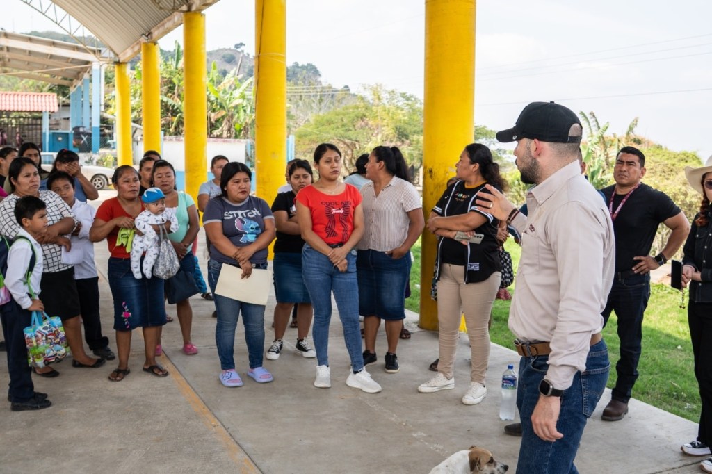 Autoridades dialogan con habitantes de Rancho&nbsp;Nuevo