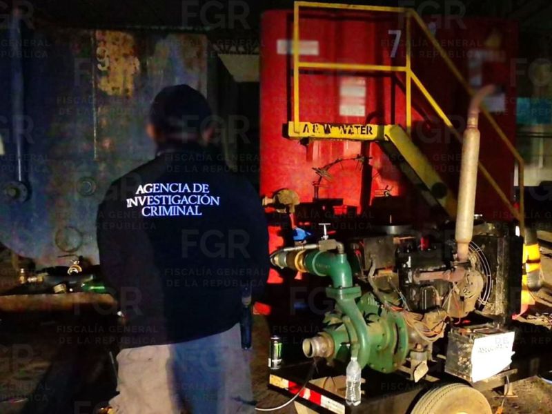 Desmantelan clandestina“terminal de despacho” de&nbsp;huachicol