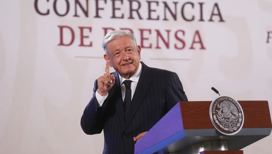AMLO reaparece en redes y acusa embestida de EU contra&nbsp;México