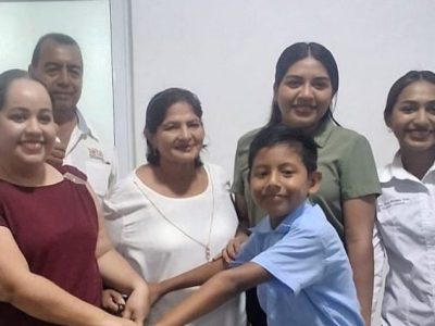 Gobierno de Álamo Temapache premia a alumno destacado por triunfo en concurso de&nbsp;oratoria
