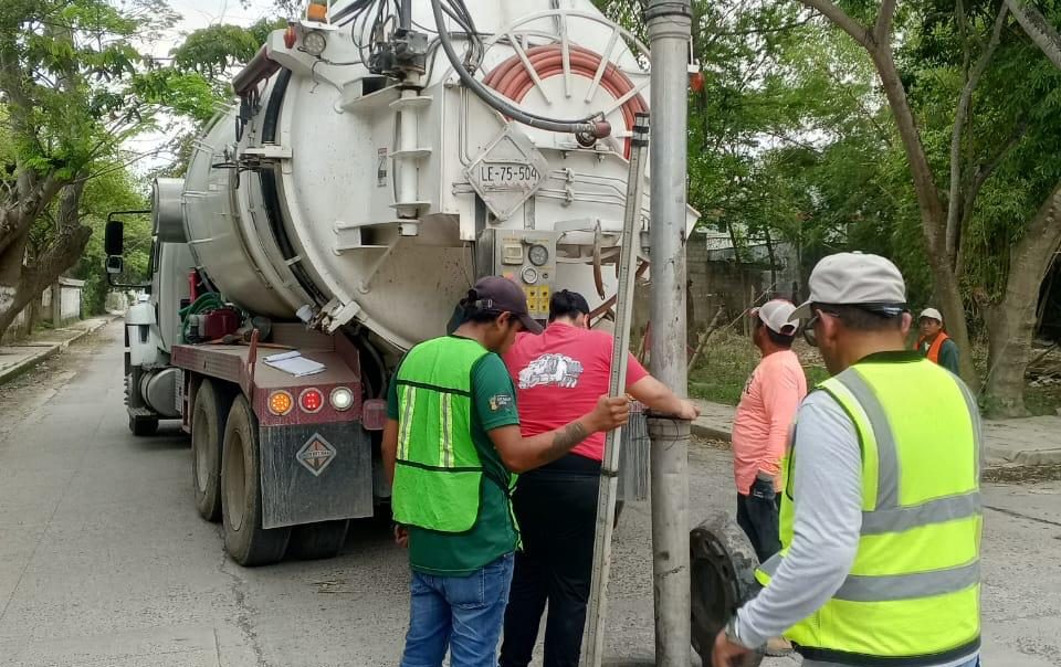 Aceleran desazolve del drenaje y bacheo en Álamo para enfrentar temporada de&nbsp;lluvias