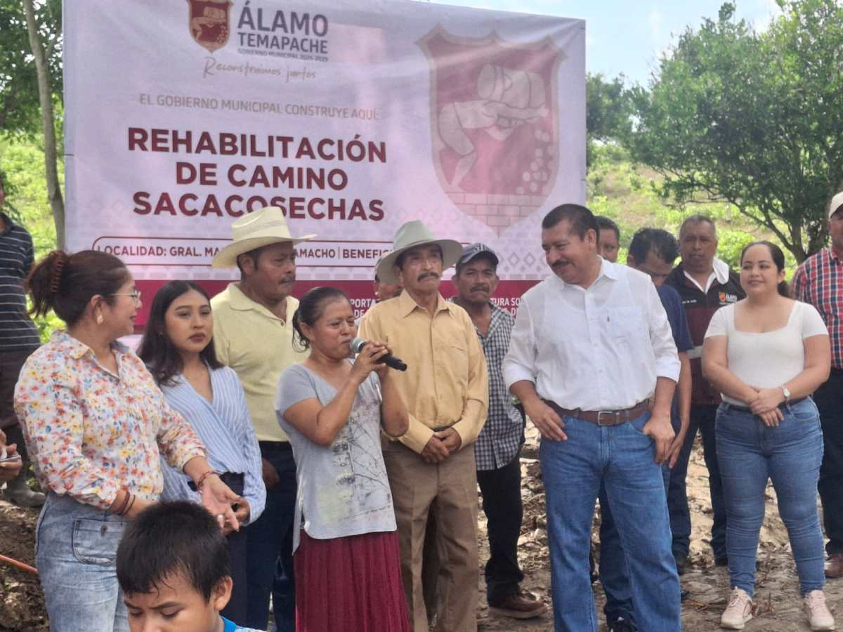 Pepe Arenas llama a trabajar unidos pueblo y gobierno para impulsar más obras en&nbsp;Álamo