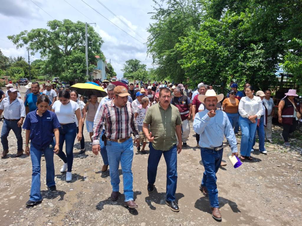 Pepe Arenas: ninguna colonia o comunidad de Álamo se quedará sin&nbsp;obras