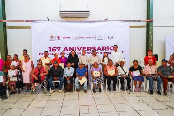 Entregan actas extemporáneas a 60 coatzintecos